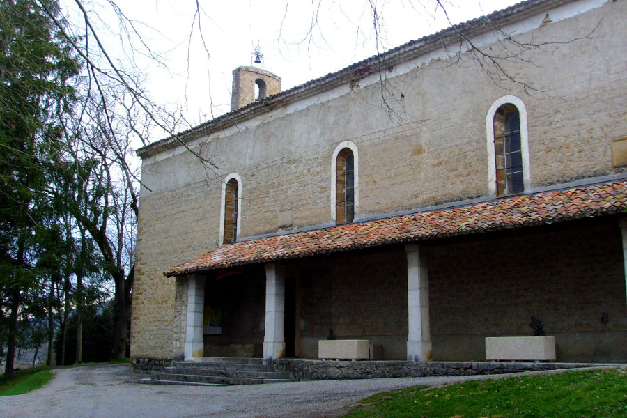 l'église Notre-Dame du Val d'Amour