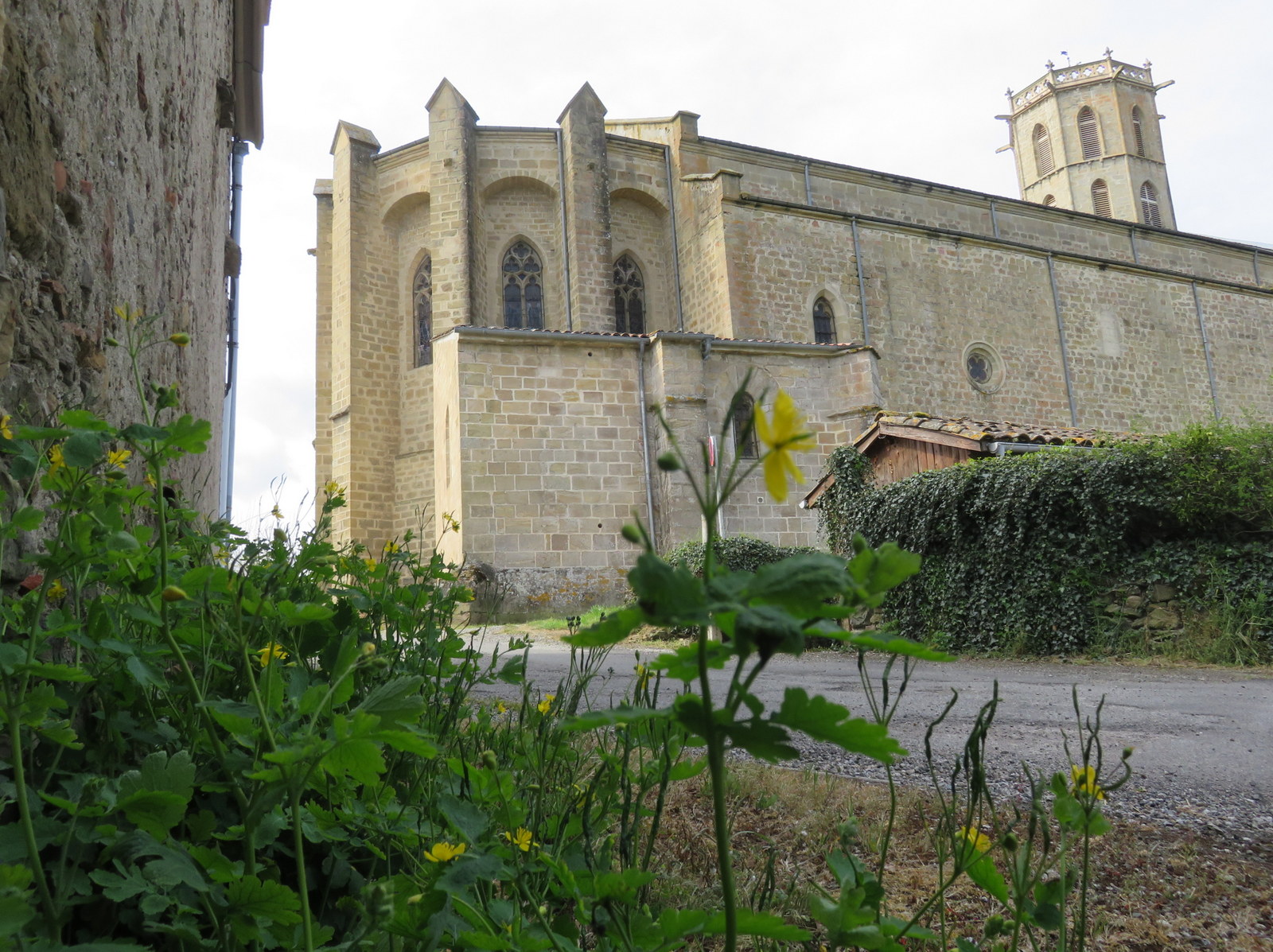 L'église de Laroque-d'Olmes