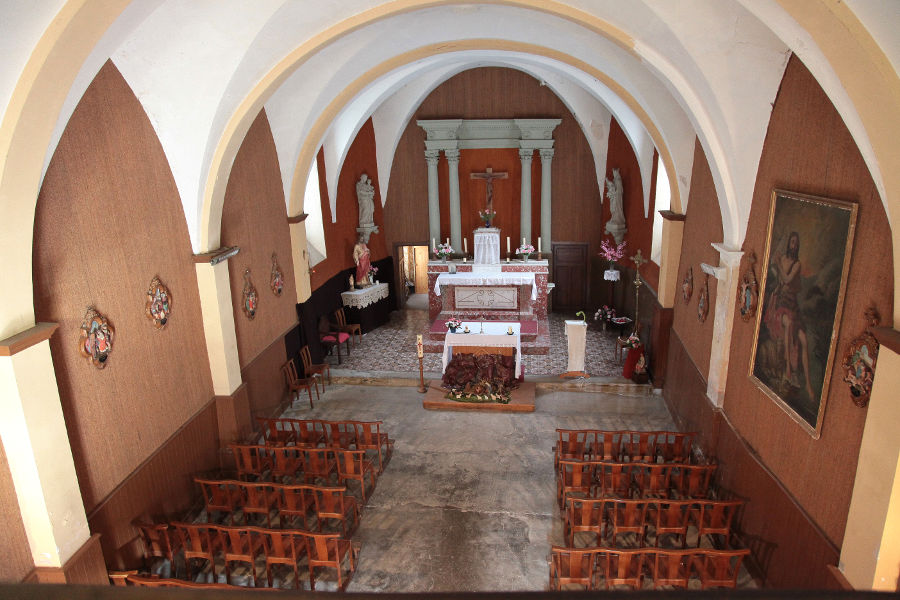 Intérieur de l'église de Nalzen
