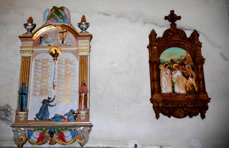 Monument aux morts et chemin de croix, glise du Peyrat