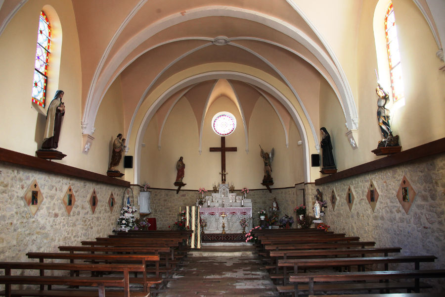 Intrieur de l'glise de Tourtrol