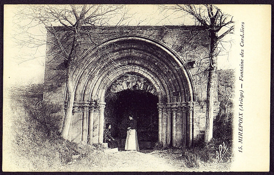 Photographie ancienne du portail des Cordeliers