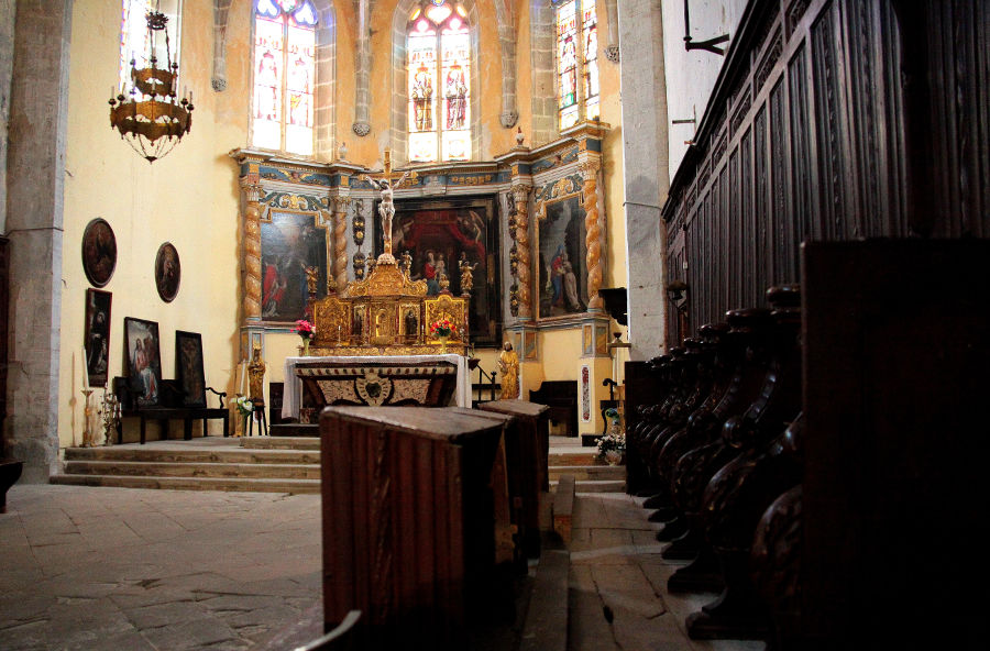 Intrieur de l'glise de Camon