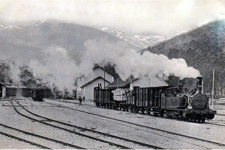 Le train en gare de Lavelanet