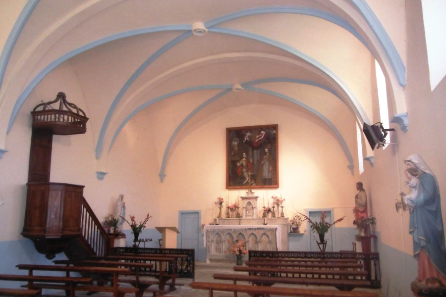 Intérieur de l'église de Coutens
