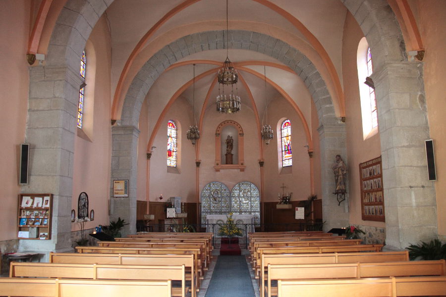 Intrieur de la chapelle Notre-Dame du Pont