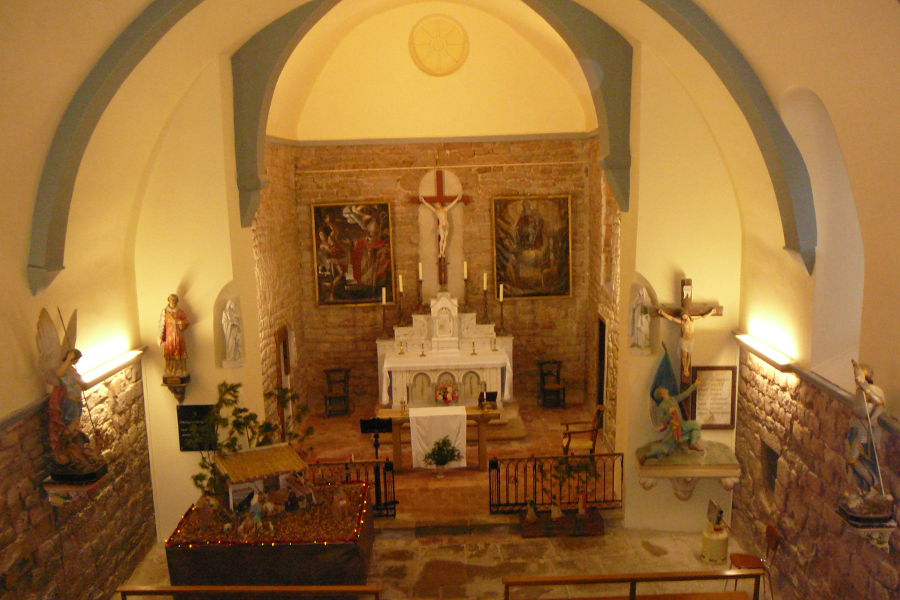 Intérieur de l'église de Limbrassac
