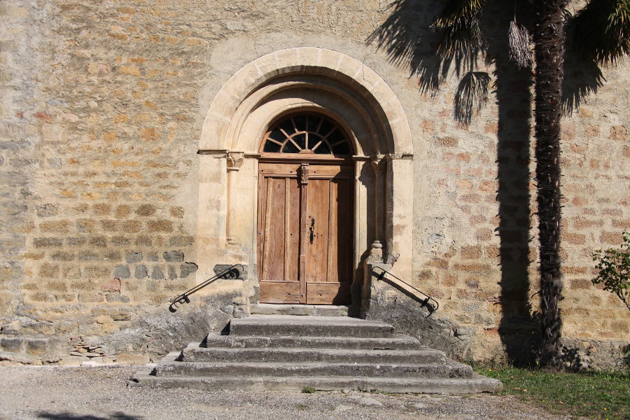 Portail de l'glise de Limbrassac